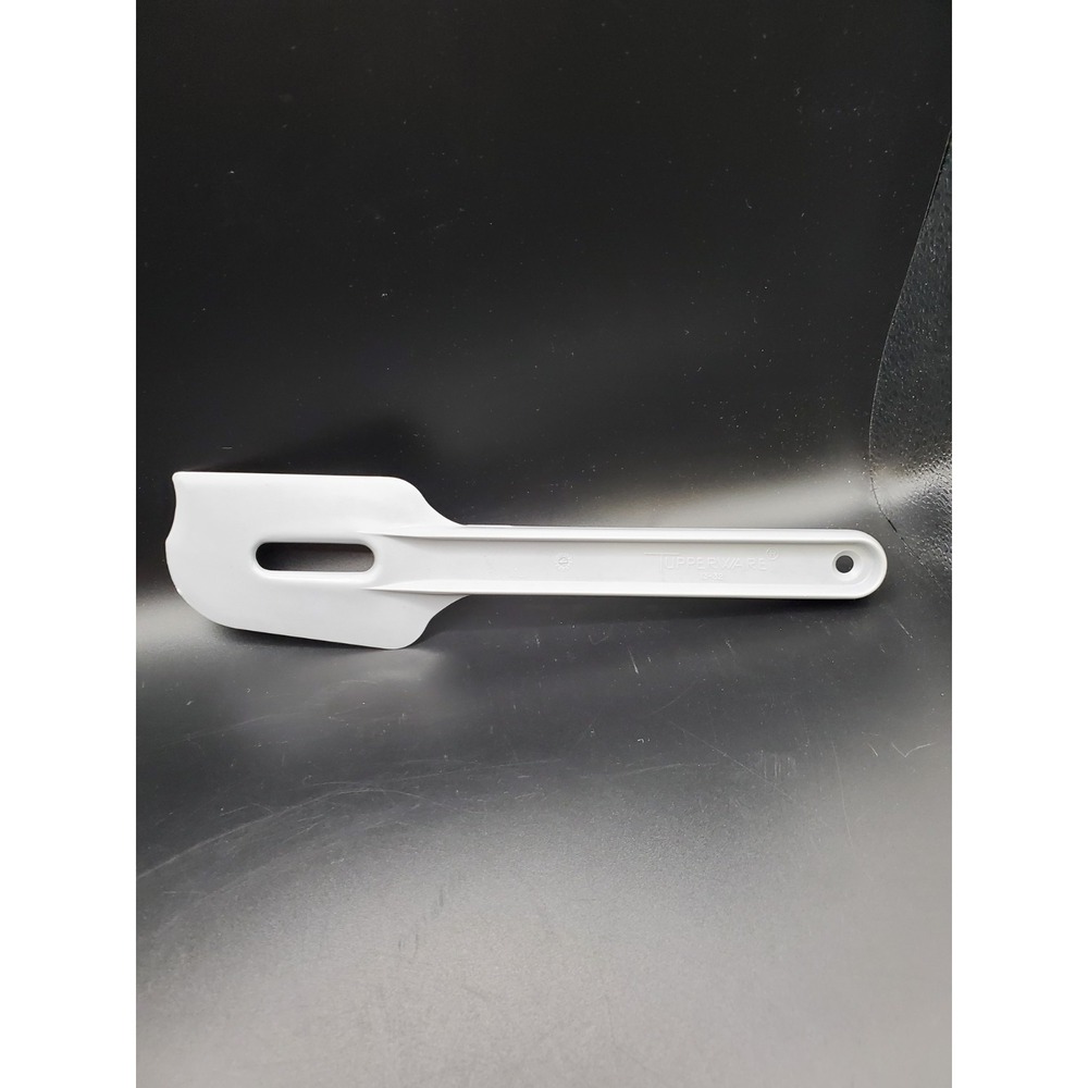 1 Tupperware Spatula Paddle Scraper Flow-Thru 8.75" Baking Tool Almond Off-White